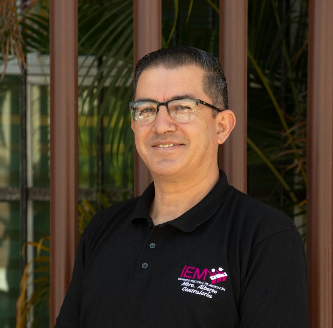 Mtro. Alberto Tapia Rios